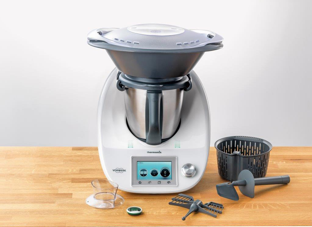 Thermomix®, aparatul care schimbă vieţile şi destinele... din bucătărie!