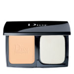 DIOR Diorskin Forever Extreme Control Compact Pudră compactă 010 Ivory SPF20 9g