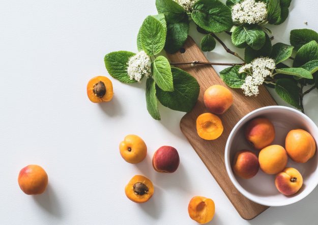 Ulei sâmburi caise beneficii: Descoperă puterile uleiului din sâmburi de caise