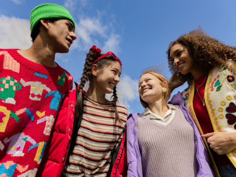 10 Întrebări Frecvente ale Adolescenților despre Îngrijirea Pielii Răspunsuri și Sfaturi 10 Întrebări Frecvente ale Adolescenților despre Îngrijirea Pielii: Răspunsuri și Sfaturi