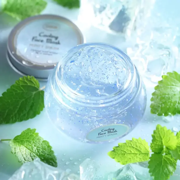 Răsfăț pentru Tenul Tău cu Mască de Față Răcoritoare cu Aromă Minty Spark