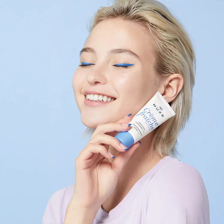 Crème Fraîche de Beauté® de la NUXE: Elixirul de Frumusețe ce Reconfigurează Paradigmele Îngrijirii Pielei Crème Fraîche de Beauté® de la NUXE: Elixirul de Frumusețe ce Reconfigurează Paradigmele Îngrijirii Pielei