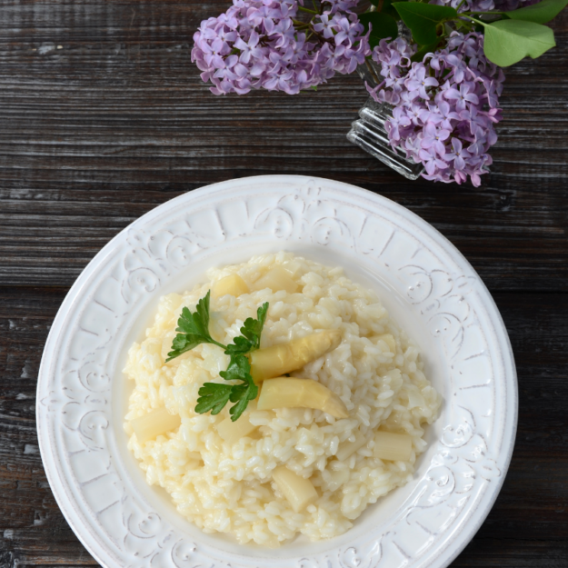 Risotto cu Sparanghel: O Delicatesă Primăvăratică pentru Bebeluși