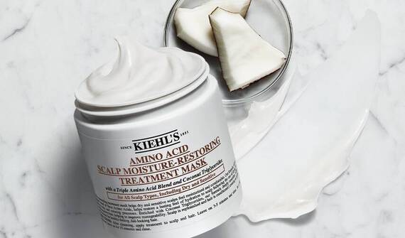 Kiehl’s Amino Acid Scalp Moisture-Restoring Treatment Mask – Inovație în Îngrijirea Scalpului și Părului