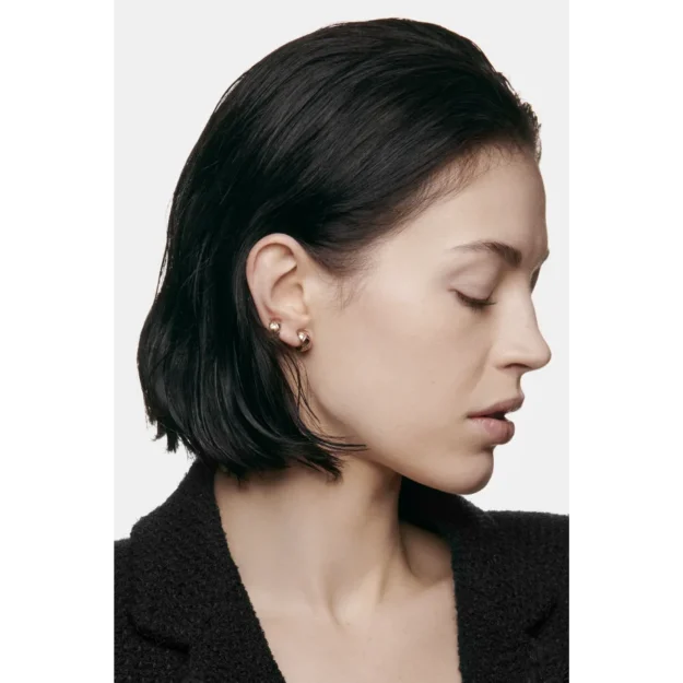 Chanel Les Beiges Foundation: Machiaj ușor cu efect de luminozitate