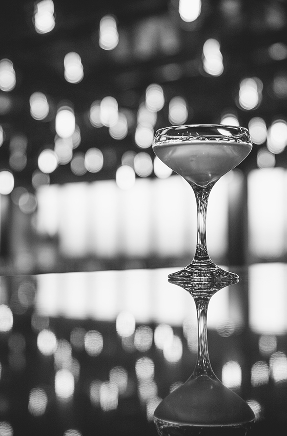 NOVELLISTA Crazy Rich Eau de Parfum pentru femei: O Simfonie Olfactivă a Anilor '20